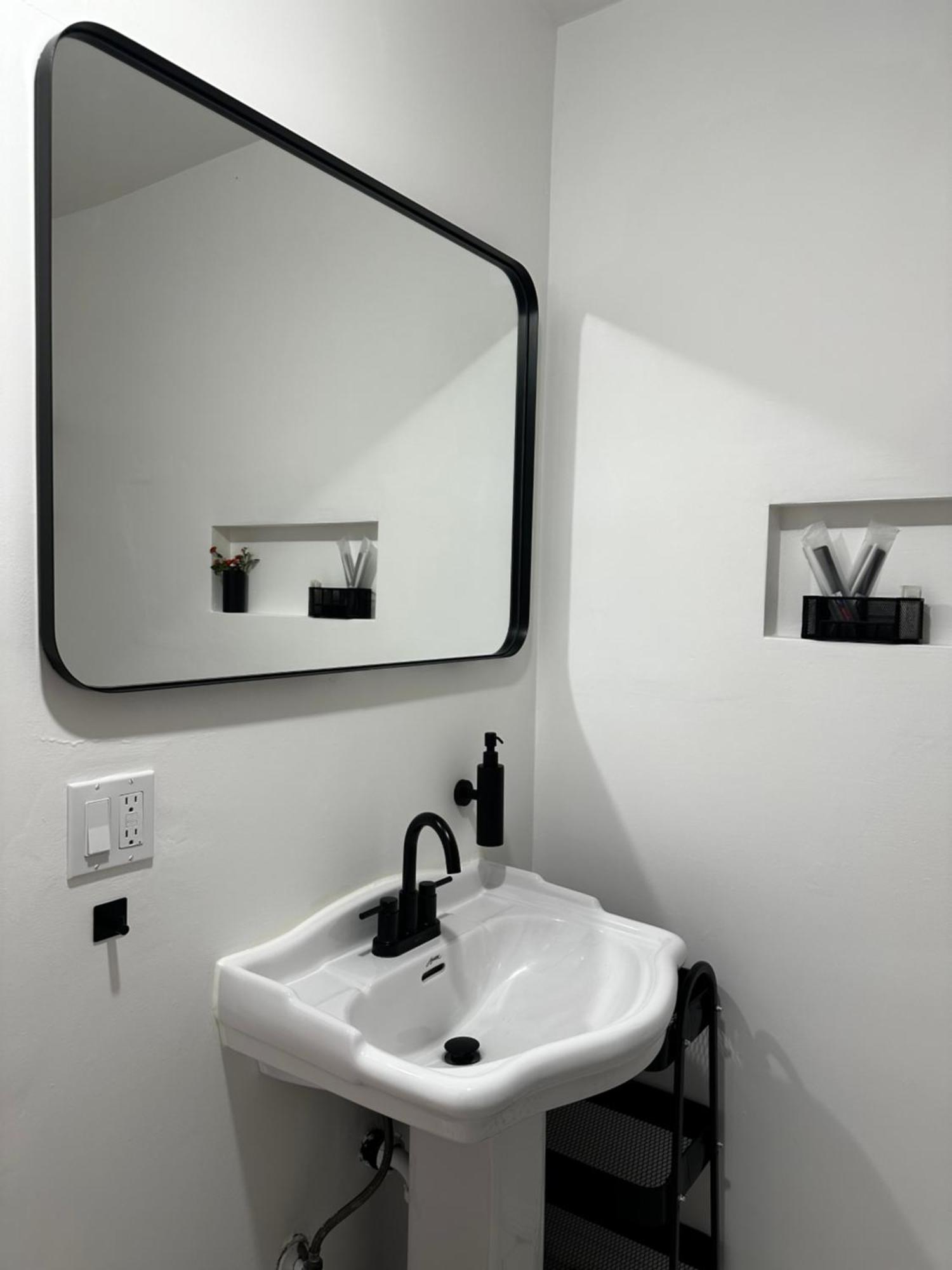 Modern, Remodeled Echo Park House-Walk To Sunset Blvd, Dodgers Stadium, Shops, Bars, Restaurants, Lake, Concerts Los Angeles Exterior foto